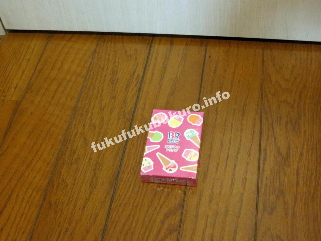 サーティーワンアイス福袋2017中身トランプ